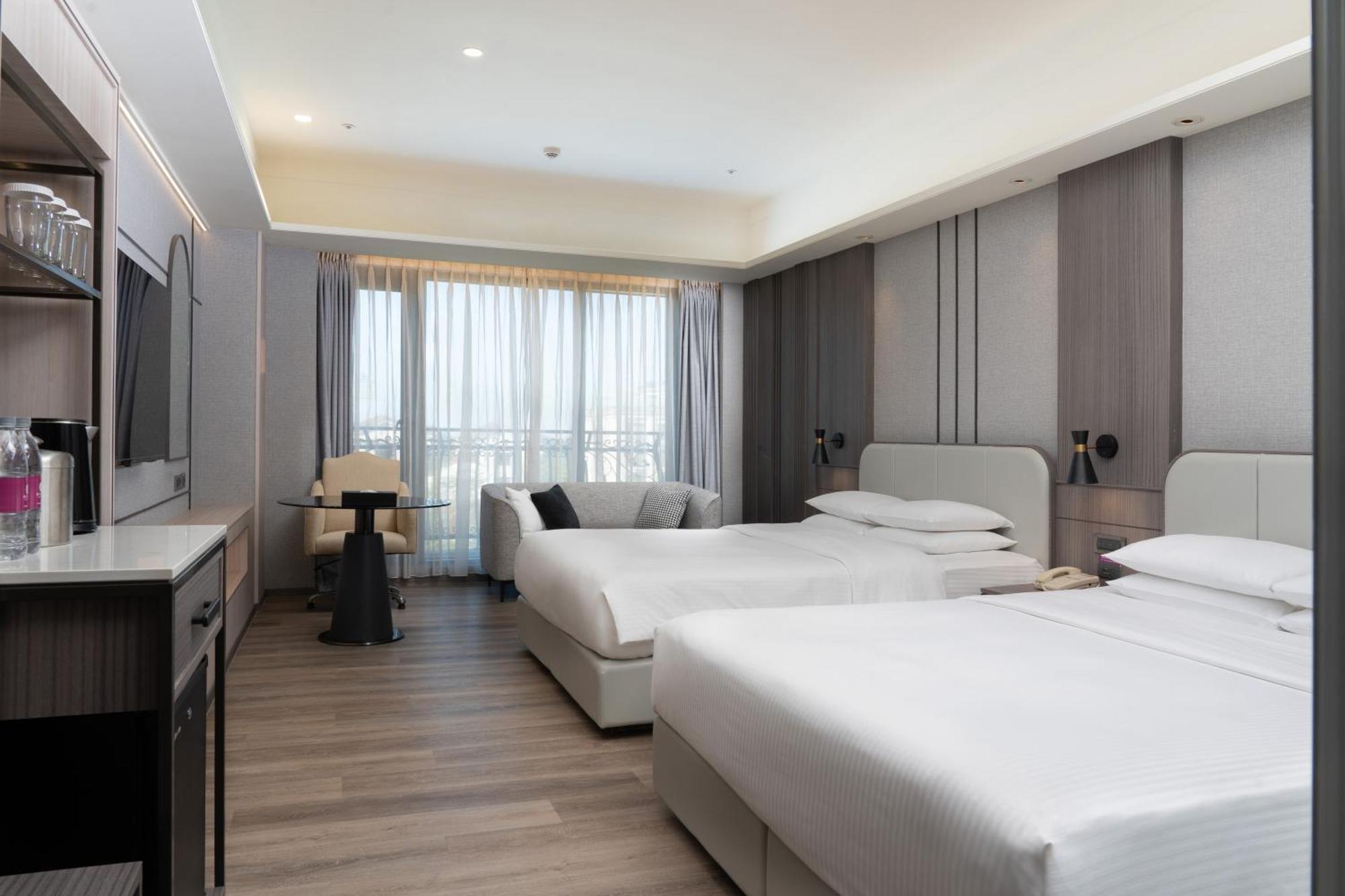 דאשו E-Da Royal Hotel מראה חיצוני תמונה Deluxe Room